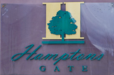 Hamptons Gate 6233 BIRCH V6Y 4H3
