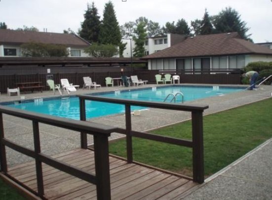 7359 Montecito Burnaby BC - Swimming Pool!
