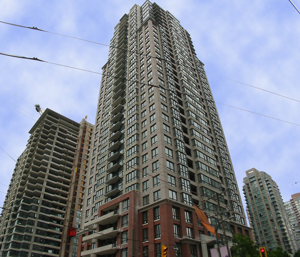 Yaletown Park 2 at 909 Mainland Street, Vancouver!