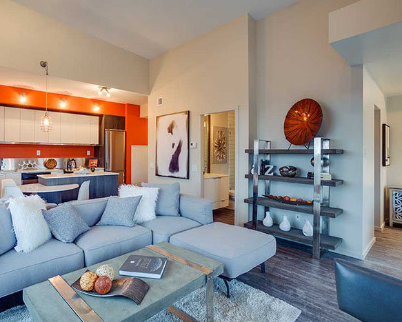 1350 St Paul St, Kelowna, BC V1Y 2E1, Canada Living Area!