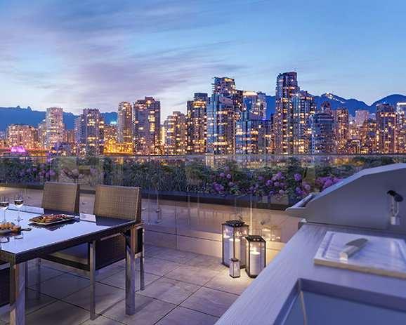 1107 W 7th Ave, Vancouver, BC V6H 1B5, Canada Rooftop Deck!