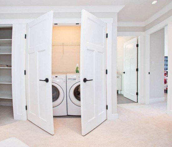 16458 23 Ave, South Surrey, BC V3S 0L8, Canada Laundry is conveniently located on the upper floor!