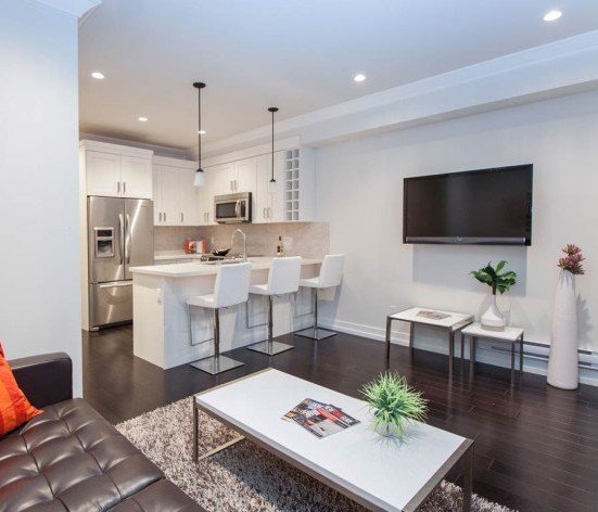 16458 23A Avenue, Surrey, BC V3Z 0L9, Canada Living Area and Kitchen!