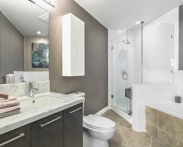 7008 River Parkway, Richmond, BC V6X 1Z9, Canada Bathroom!