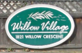 Willow Village 1821 WILLOW V8B 0L9