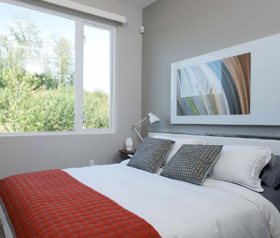 9025 Highland Court, Burnaby, BC V5A 0A, Canada Bedroom!