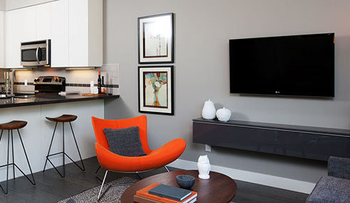9025 Highland Court, Burnaby, BC V5A 0A, Canada Living Area!
