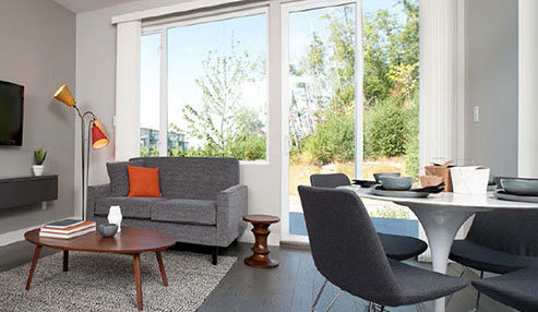 9025 Highland Court, Burnaby, BC V5A 0A, Canada Dining and Living Area!