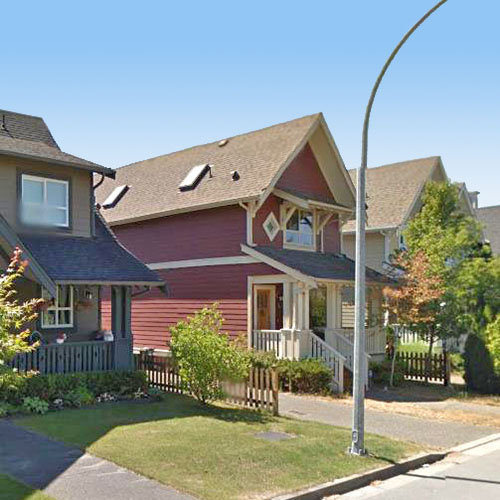 270 Holly Avenue, New Westminster, BC!