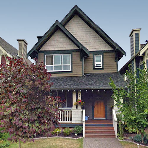 221 Holly Avenue, New Westminster, BC!