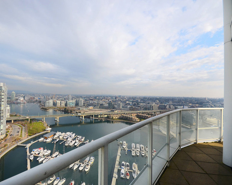 1201 Marinaside View Vrom 36th Floor!