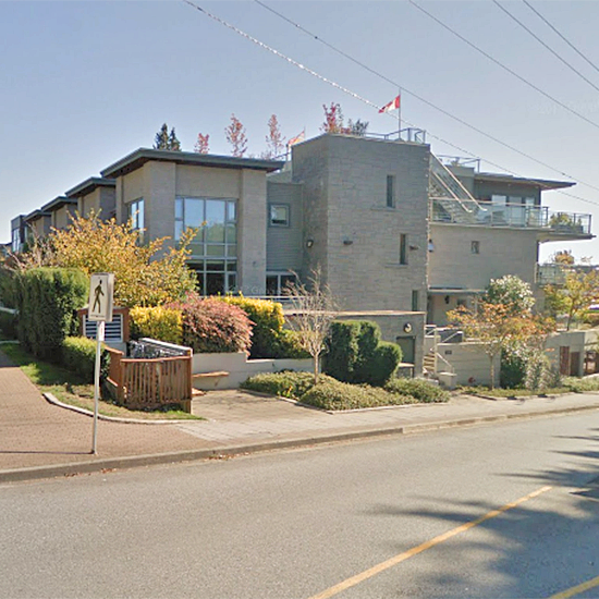 Dundarave Landing - 1180 25 St, West Vancouver, BC!