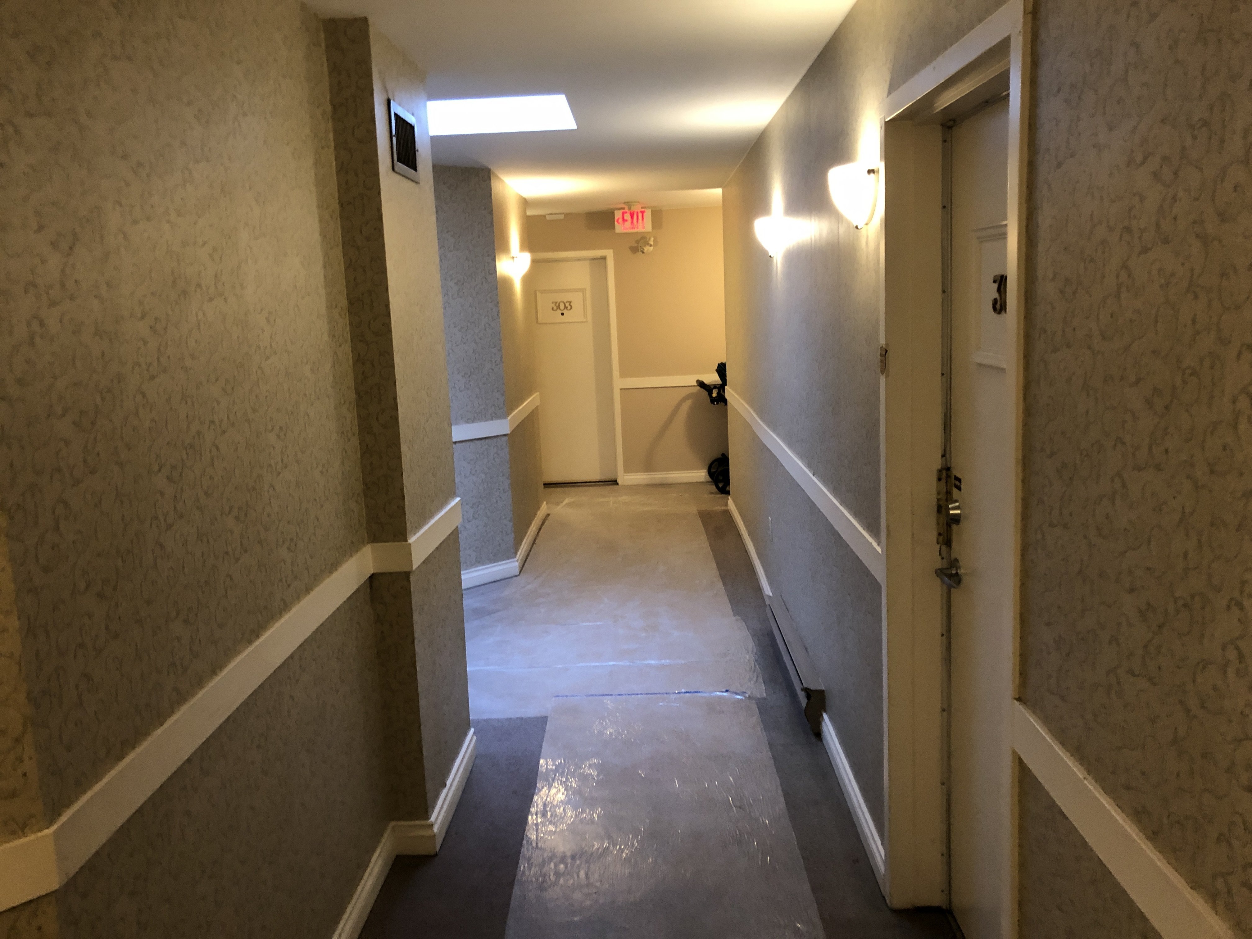 1775 W 10th 3rd Floor Hallway!