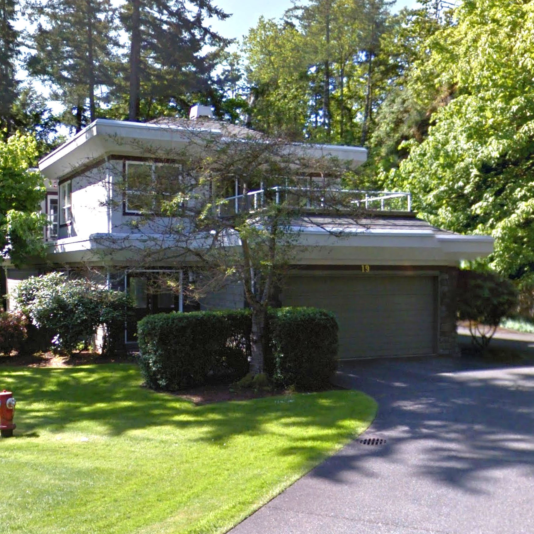 Woodcroft Grove - 1067 Valewood Trail - Typical part of the complex!