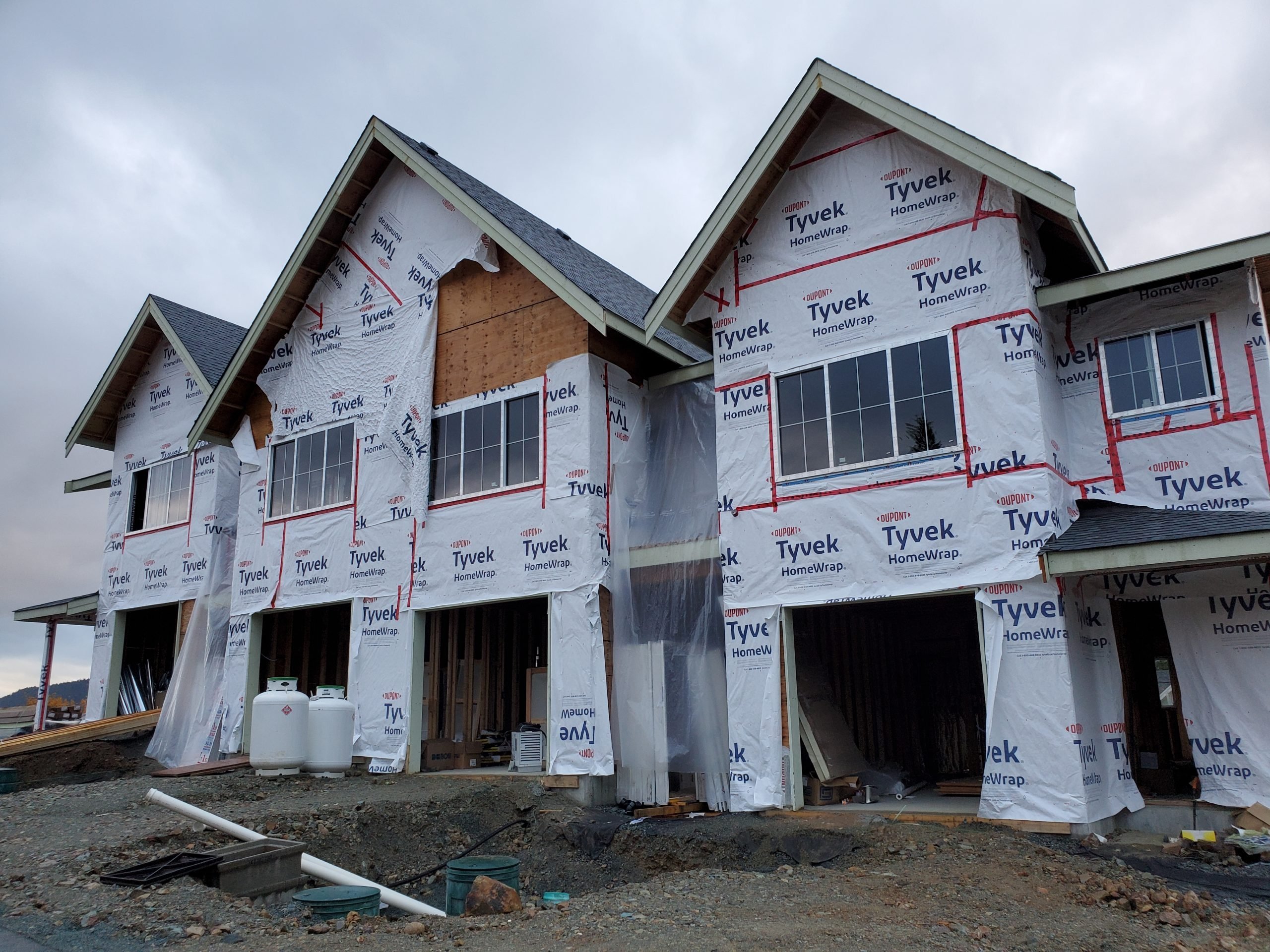 Harrison Ridge - 1928 Woodside Blvd - Development by Newgen Group of Companies!
