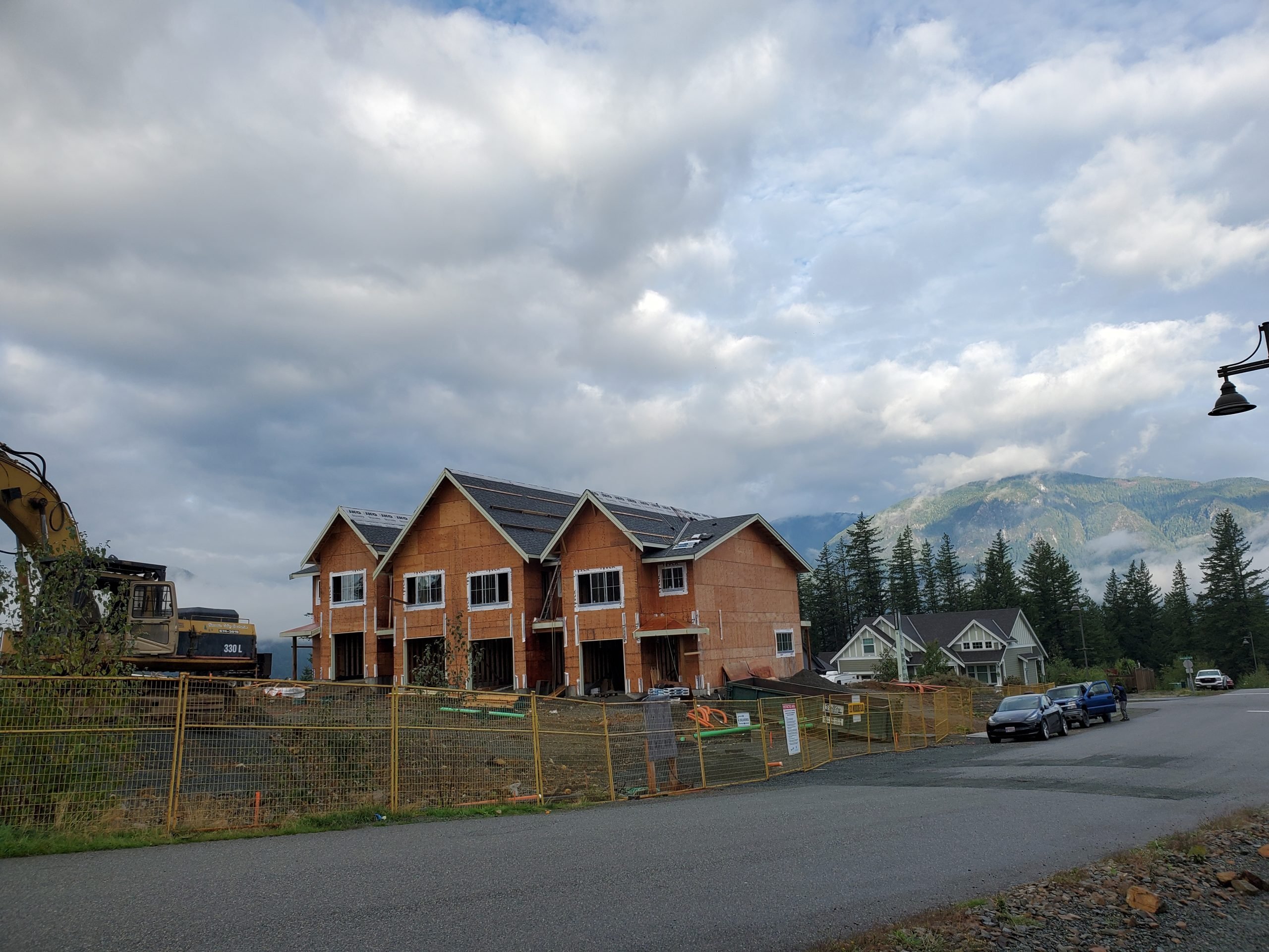 Harrison Ridge - 1928 Woodside Blvd - Development by Newgen Group of Companies!
