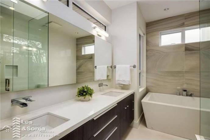 2812 W 12TH Ave, Vancouver