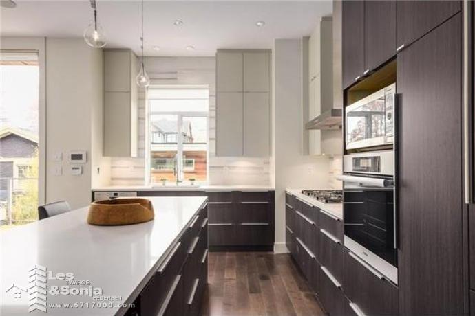 2812 W 12TH Ave, Vancouver