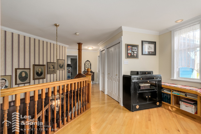  10391 DENNIS Crescent , Richmond - photo by Pixilink Solutions