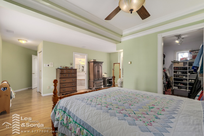  10391 DENNIS Crescent , Richmond - photo by Pixilink Solutions