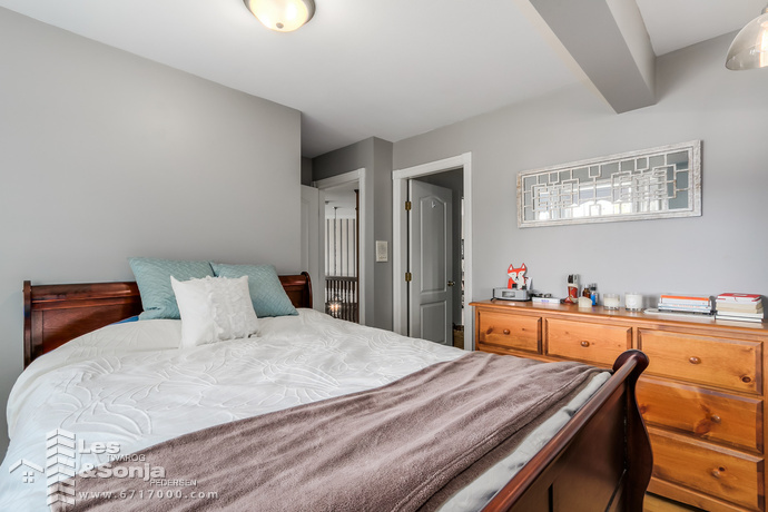  10391 DENNIS Crescent , Richmond - photo by Pixilink Solutions