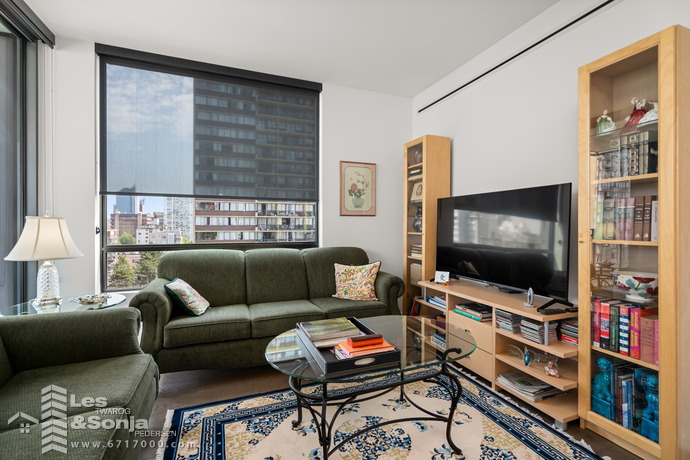 1101 1171 jervis st vancouver 12.jpg